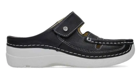 Slippers<Wolky - Roll Slipper - 0623420 70 - Zwart - Uitneembaar voetbed
